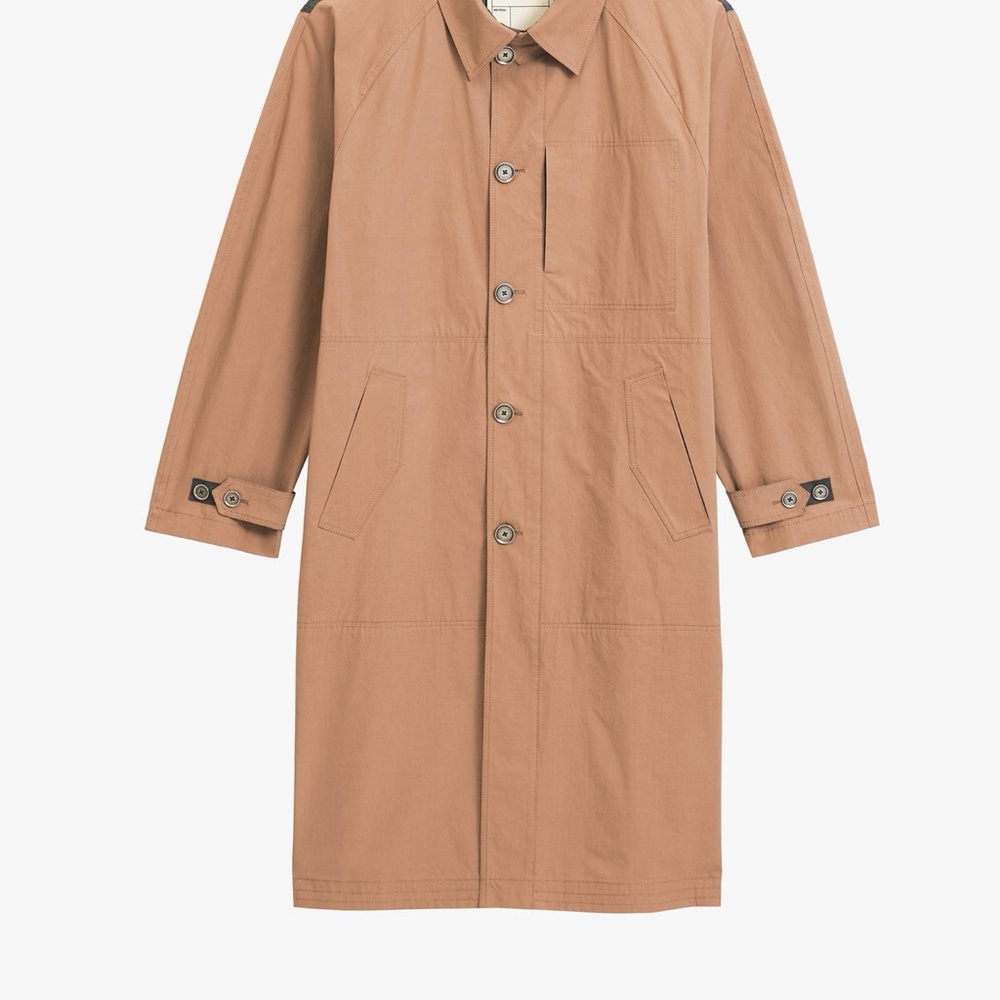 Relaxed fit parka made of light, contrast technical fabric. Zara SRPLS. Trench